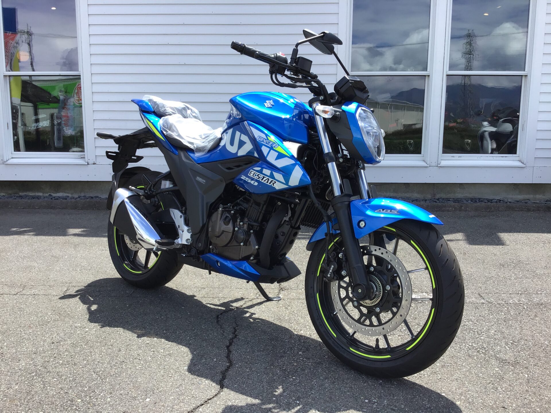 SUZUKI ジクサー250
