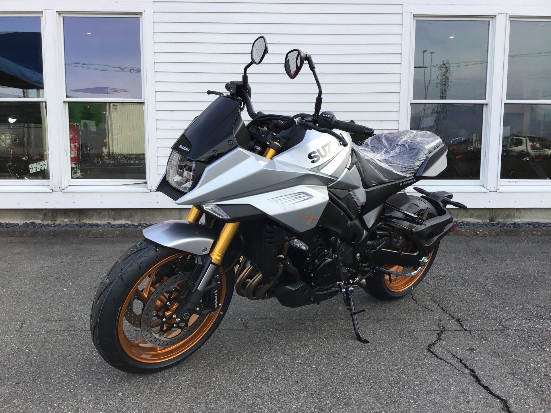 SUZUKI KATANA