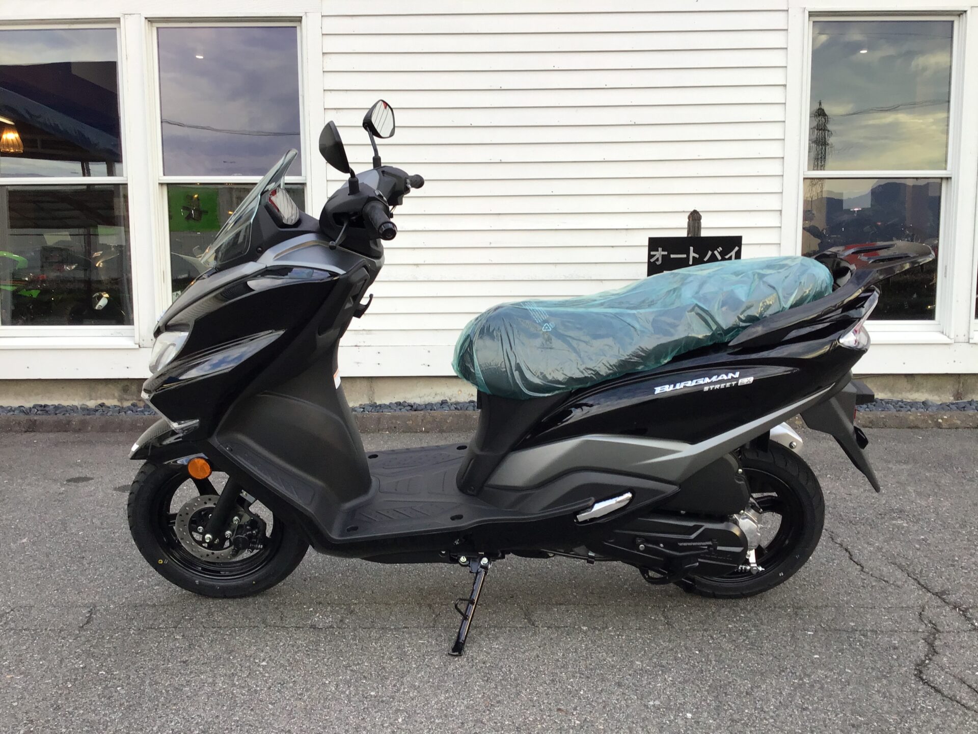 SUZUKI バーグマンストリート125EX