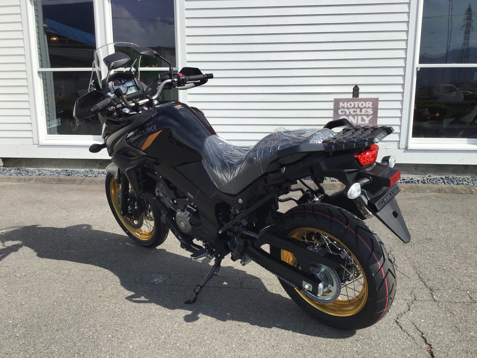 SUZUKI Vストローム650XT ABS