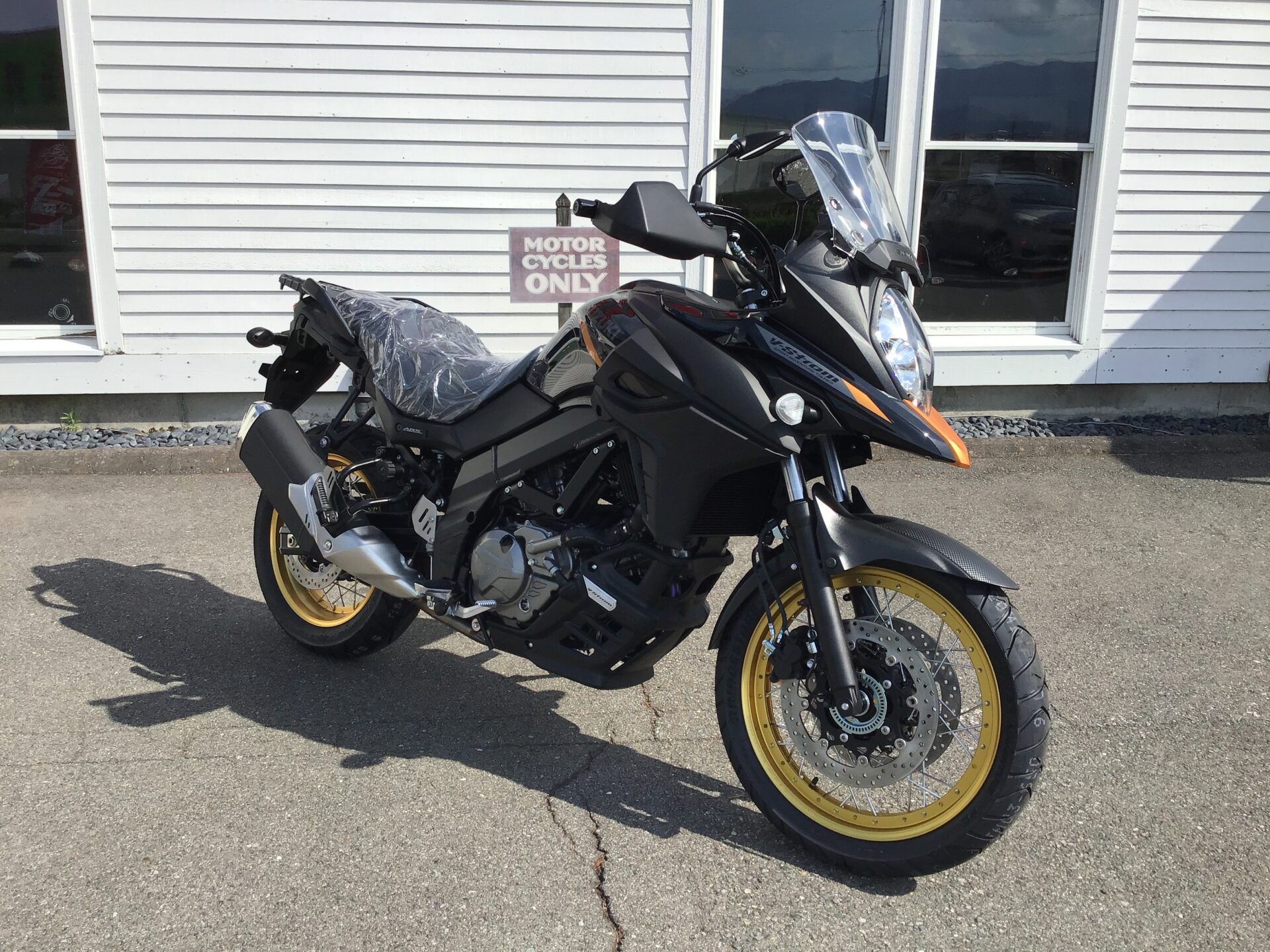 SUZUKI Vストローム650XT ABS