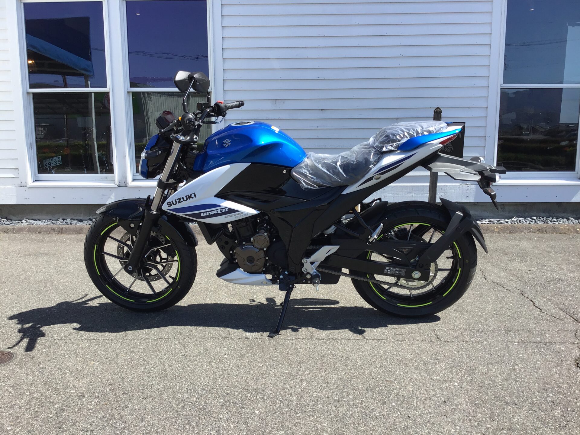  ジクサー250