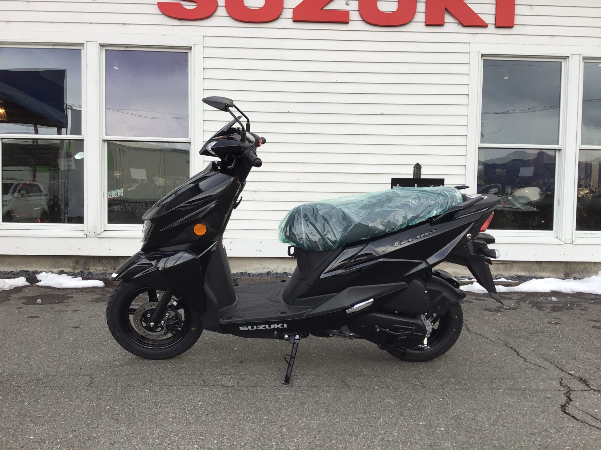 SUZUKI アヴェニス125