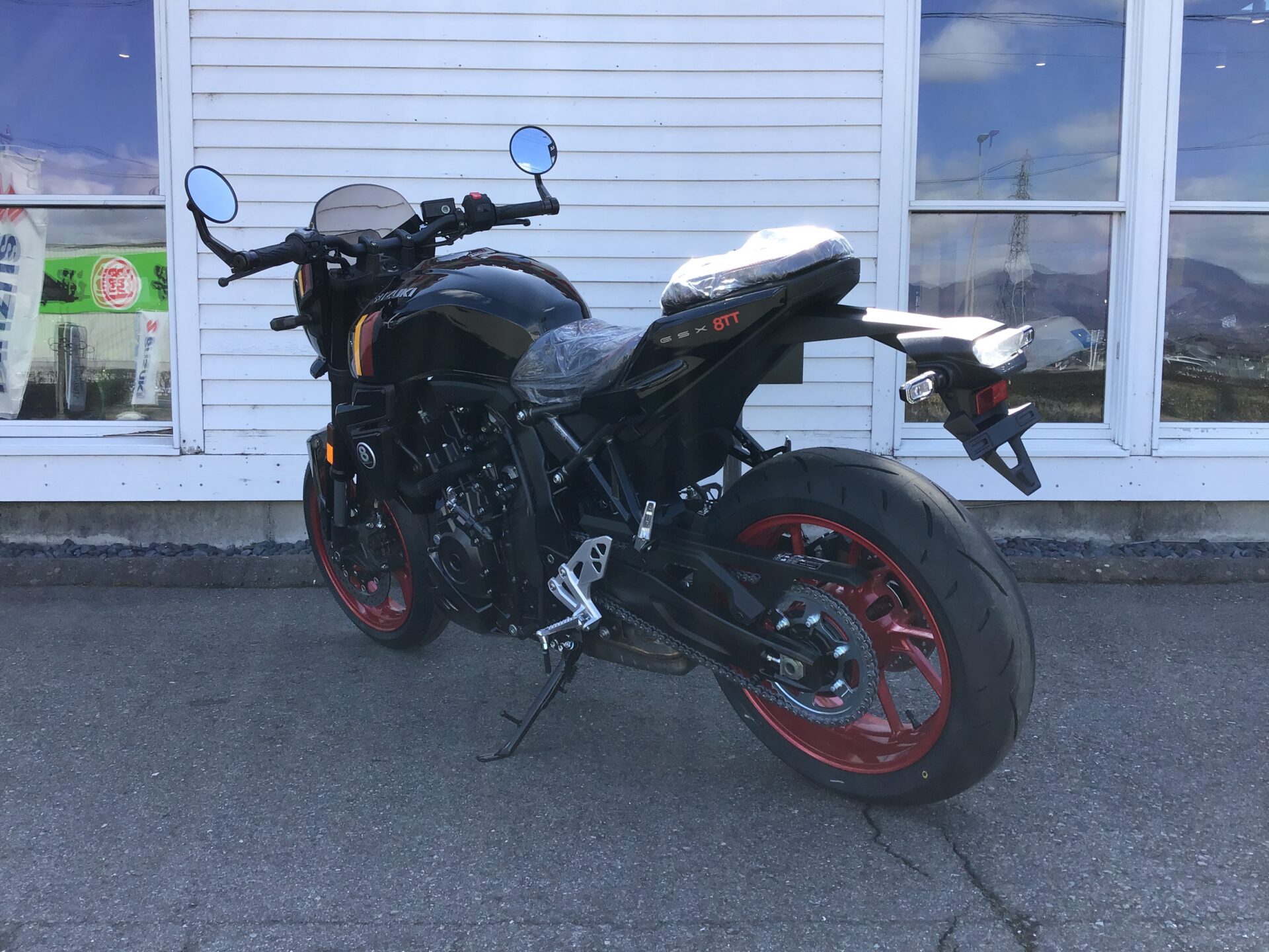 SUZUKI GSX-8TT