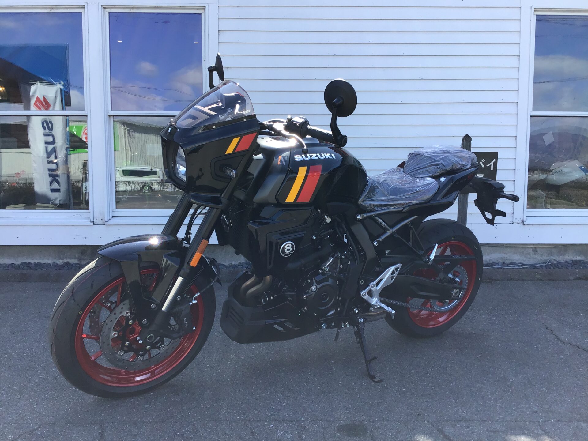 SUZUKI GSX-8TT